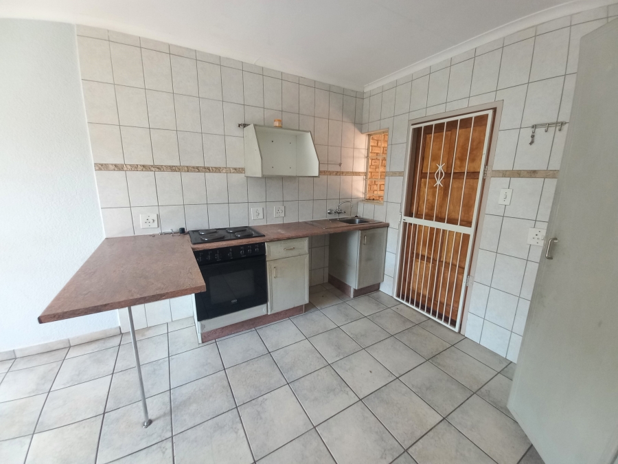 2 Bedroom Property for Sale in Safari Gardens North West